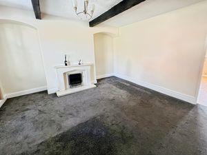 Lounge- click for photo gallery